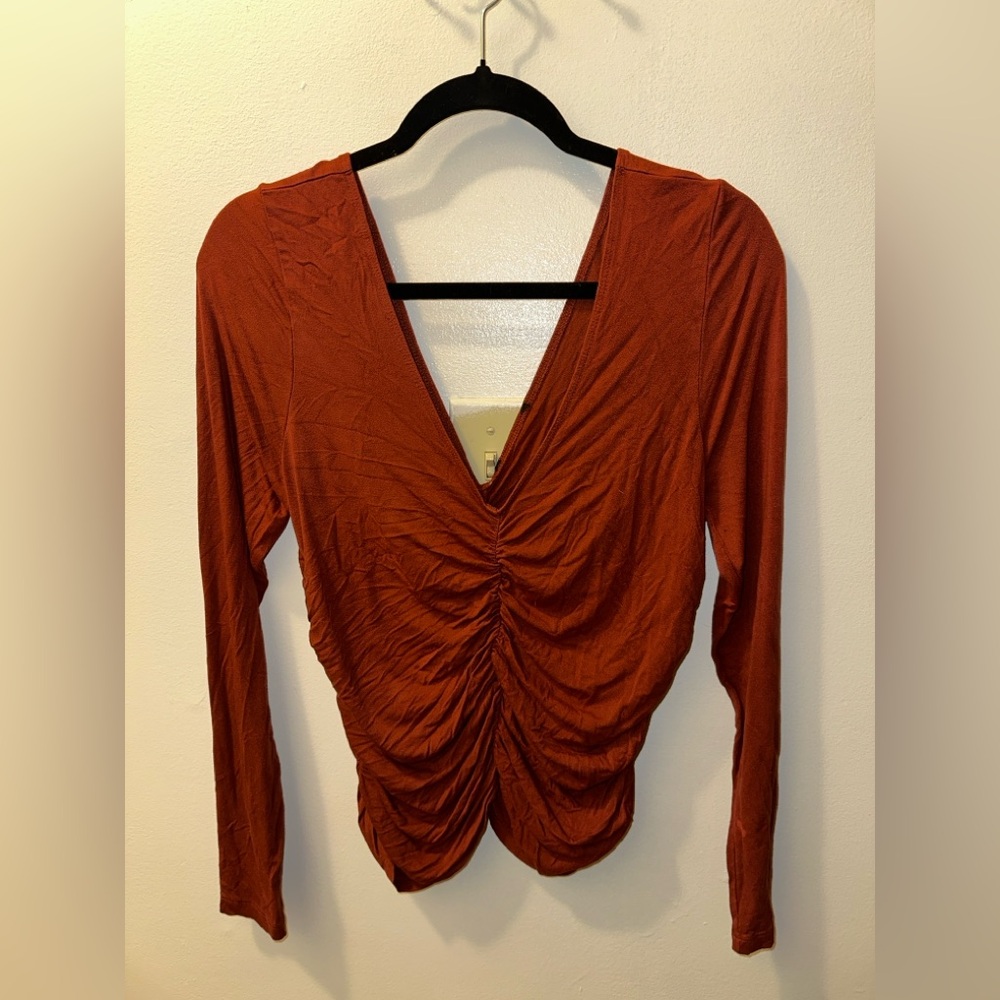 F21 Ruched V-Neck long sleeve tee